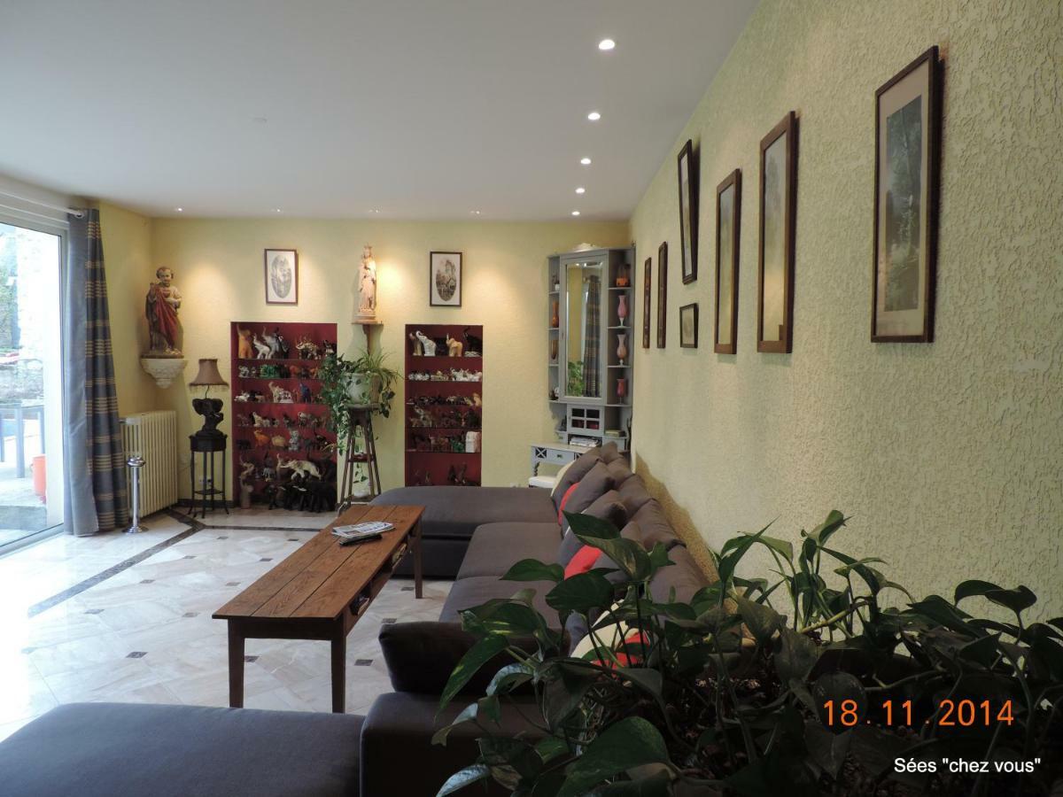 Sees Chez Vous Bed & Breakfast Exterior photo