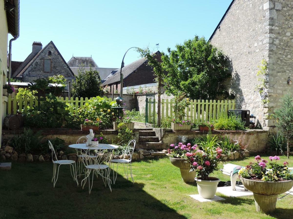 Sees Chez Vous Bed & Breakfast Exterior photo